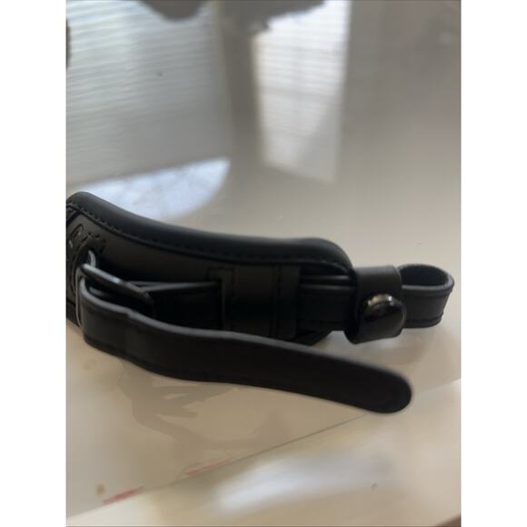 TILTA TA-RAH-WS Right Hand Wrist Strap for LUMIX GH7, New, Durable, Adjustable - Picture 4 of 5